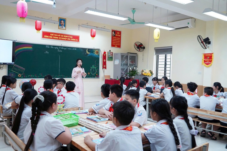 Cụm chuyên môn số 20 khai mạc Hội thi giáo viên dạy giỏi cấp tiểu học thành phố Hà Nội năm học 2025-2026 - Ảnh 3.