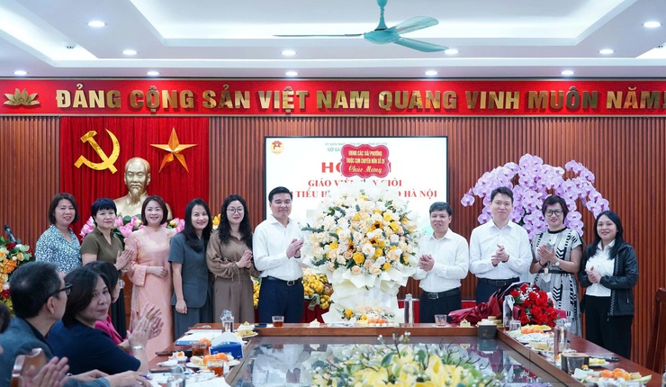 Cụm chuyên môn số 20 khai mạc Hội thi giáo viên dạy giỏi cấp tiểu học thành phố Hà Nội năm học 2025–2026 tại trường Tiểu học Ngọc Hòa- Ảnh 1.