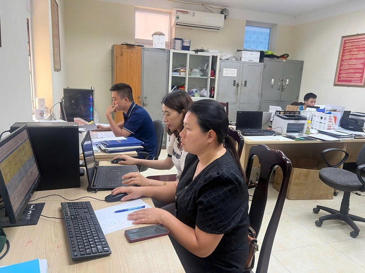 Thanh Oai tăng tốc chiến dịch 90 ngày rà soát, chuẩn hóa, làm sạch dữ liệu sức khỏe người dân- Ảnh 3.