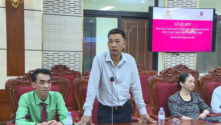 Lễ ký kết thỏa thuận liên ngành về triển khai chính sách tín dụng phục vụ phát triển nông nghiệp, nông thôn trên địa bàn xã Phúc Thọ- Ảnh 3.