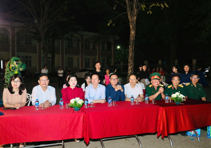 Phú Nghĩa: Đặc sắc chương trình nghệ thuật “Đảng là niềm tin tất thắng” chào mừng thành công cuộc bầu cử đại biểu Quốc hội khóa XVI và đại biểu HĐND các cấp nhiệm kỳ 2026-2031- Ảnh 1.