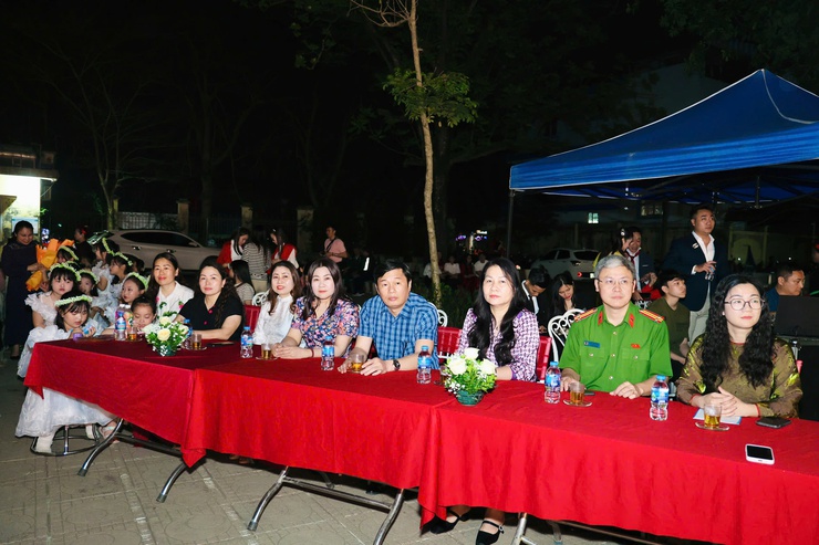 Phú Nghĩa: Đặc sắc chương trình nghệ thuật “Đảng là niềm tin tất thắng” chào mừng thành công cuộc bầu cử đại biểu Quốc hội khóa XVI và đại biểu HĐND các cấp nhiệm kỳ 2026-2031- Ảnh 2.