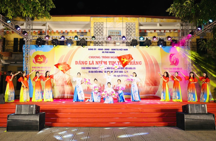 Phú Nghĩa: Đặc sắc chương trình nghệ thuật “Đảng là niềm tin tất thắng” chào mừng thành công cuộc bầu cử đại biểu Quốc hội khóa XVI và đại biểu HĐND các cấp nhiệm kỳ 2026-2031- Ảnh 9.