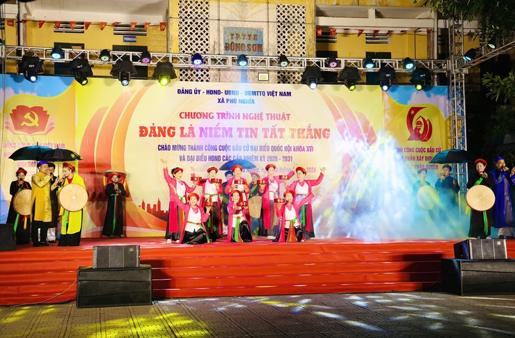 Phú Nghĩa: Đặc sắc chương trình nghệ thuật “Đảng là niềm tin tất thắng” chào mừng thành công cuộc bầu cử đại biểu Quốc hội khóa XVI và đại biểu HĐND các cấp nhiệm kỳ 2026-2031- Ảnh 12.