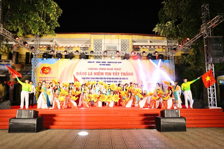 Phú Nghĩa: Đặc sắc chương trình nghệ thuật “Đảng là niềm tin tất thắng” chào mừng thành công cuộc bầu cử đại biểu Quốc hội khóa XVI và đại biểu HĐND các cấp nhiệm kỳ 2026-2031- Ảnh 14.