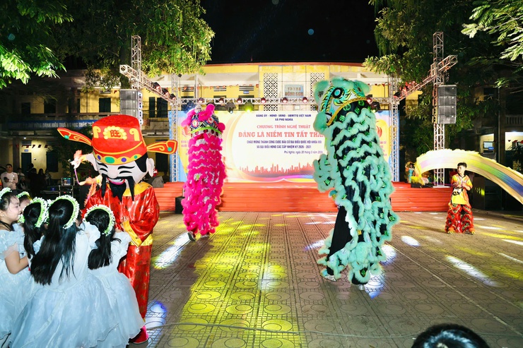 Phú Nghĩa: Đặc sắc chương trình nghệ thuật “Đảng là niềm tin tất thắng” chào mừng thành công cuộc bầu cử đại biểu Quốc hội khóa XVI và đại biểu HĐND các cấp nhiệm kỳ 2026-2031- Ảnh 4.