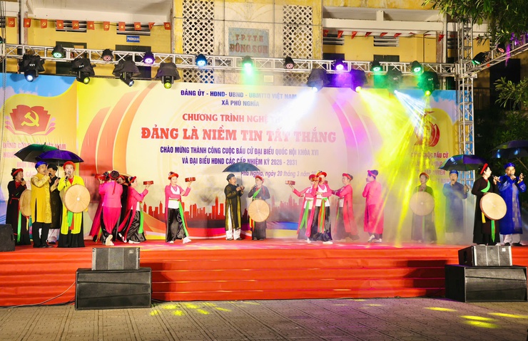 Phú Nghĩa: Đặc sắc chương trình nghệ thuật “Đảng là niềm tin tất thắng” chào mừng thành công cuộc bầu cử đại biểu Quốc hội khóa XVI và đại biểu HĐND các cấp nhiệm kỳ 2026-2031- Ảnh 15.