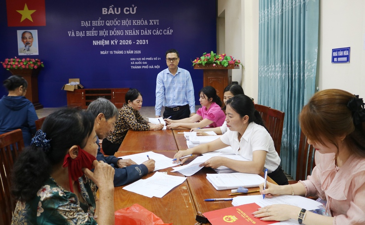 Quốc Oai chi trả hơn 25,3 tỷ đồng bồi thường GPMB dự án mở rộng nghĩa trang Nhân dân Bãi Hoàng Xã- Ảnh 1.