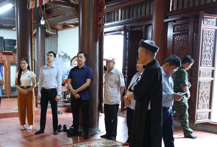 Xuân Mai khảo sát công tác phòng chống thiên tai và định hướng phát triển du lịch trên tuyến sông Bùi- Ảnh 1.