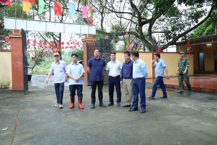 Xuân Mai khảo sát công tác phòng chống thiên tai và định hướng phát triển du lịch trên tuyến sông Bùi- Ảnh 11.