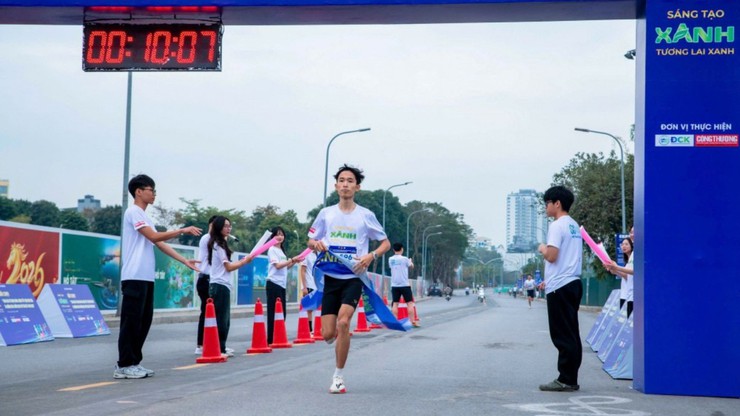 Hơn 2.000 người tham gia Giải chạy hưởng ứng Chiến dịch Giờ Trái đất năm 2026 với thông điệp "Sáng tạo Xanh - Tương lai Xanh"- Ảnh 8.