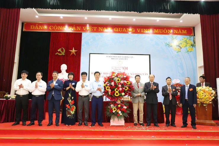 Hội Cựu giáo chức xã Hồng Vân tổ chức thành công Đại hội đại biểu lần thứ I, nhiệm kỳ 2026-2031- Ảnh 1.