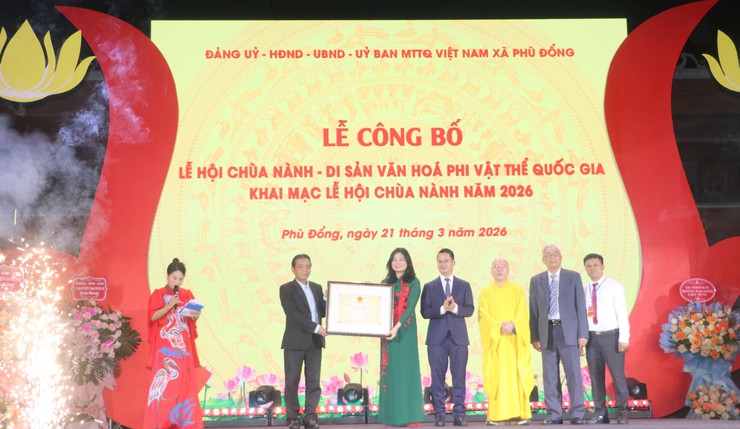 Xã Phù Đổng tổ chức Lễ công bố Lễ hội Chùa Nành - Di sản văn hóa phi vật thể quốc gia và khai mạc Lễ hội truyền thống Chùa Nành năm 2026. - Ảnh 5.