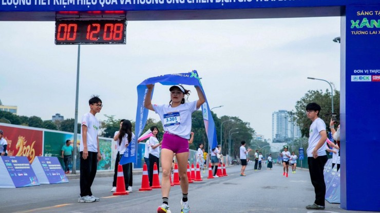 Hơn 2.000 người tham gia Giải chạy hưởng ứng Chiến dịch Giờ Trái đất năm 2026 với thông điệp "Sáng tạo Xanh - Tương lai Xanh"- Ảnh 9.