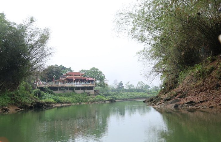 Xuân Mai khảo sát công tác phòng chống thiên tai và định hướng phát triển du lịch trên tuyến sông Bùi- Ảnh 8.