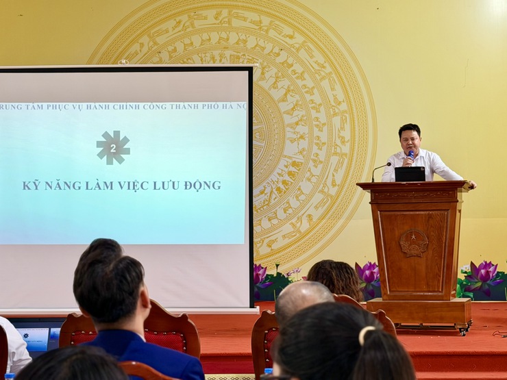 Nâng cao nghiệp vụ, chuẩn hóa quy trình phục vụ hành chính công- Ảnh 3.