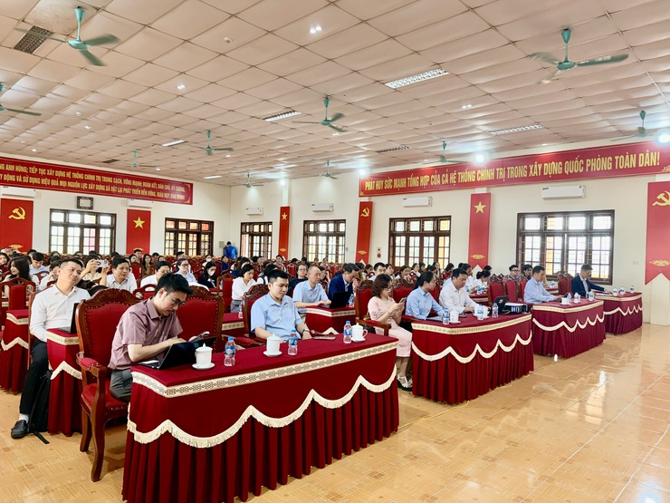 Nâng cao nghiệp vụ, chuẩn hóa quy trình phục vụ hành chính công- Ảnh 4.