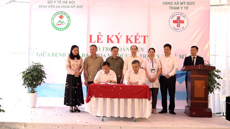 Bệnh viện Đa khoa Mỹ Đức ký kết với Trạm y tế xã nâng cao chất lượng chăm sóc sức khỏe nhân dân- Ảnh 1.