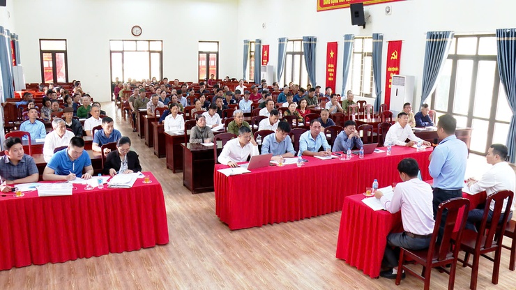 UBND XÃ ỨNG HÒA TỔ CHỨC HỘI NGHỊ TRIỂN KHAI CÔNG TÁC BỒI THƯỜNG, HỖ TRỢ TÁI ĐỊNH CƯ KHI THU HỒI ĐẤT THỰC HIỆN DỰ ÁN; NÂNG CẤP MỞ RỘNG ĐƯỜNG TỈNH LỘ 426- Ảnh 1.