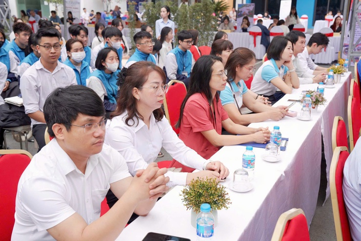 Hơn 500 cơ hội việc làm tại Ngày hội kết nối việc làm và tư vấn hướng nghiệp xã Thiên Lộc năm 2026.- Ảnh 9.