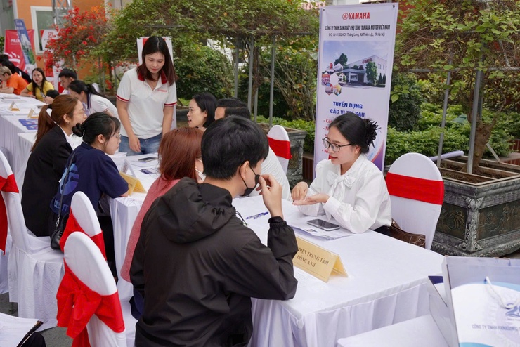 Hơn 500 cơ hội việc làm tại Ngày hội kết nối việc làm và tư vấn hướng nghiệp xã Thiên Lộc năm 2026.- Ảnh 6.