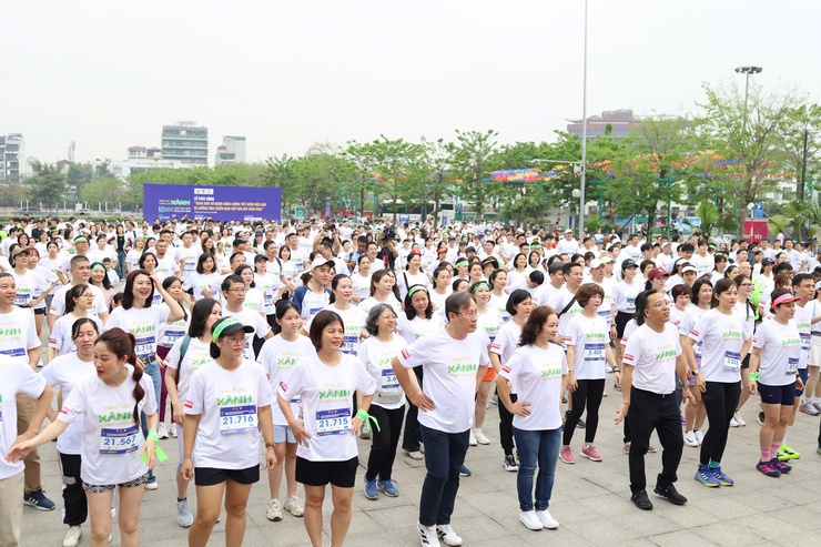 Hơn 2.000 người tham gia Giải chạy hưởng ứng Chiến dịch Giờ Trái đất năm 2026 với thông điệp "Sáng tạo Xanh - Tương lai Xanh"- Ảnh 5.