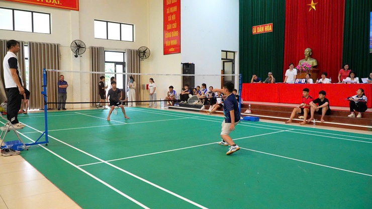 VINH DANH CÁC VẬN ĐỘNG VIÊN XUẤT SẮC TẠI GIẢI CẦU LÔNG – BÓNG BÀN – ĐIỀN KINH HỌC SINH XÃ DÂN HÒA NĂM HỌC 2025 – 2026 - Ảnh 6.