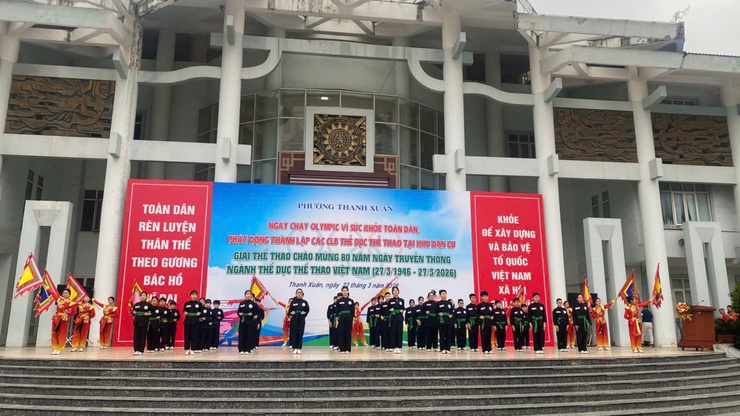 Phường Thanh Xuân sôi nổi Ngày chạy Olympic và phát động phong trào thể thao cộng đồng- Ảnh 4.