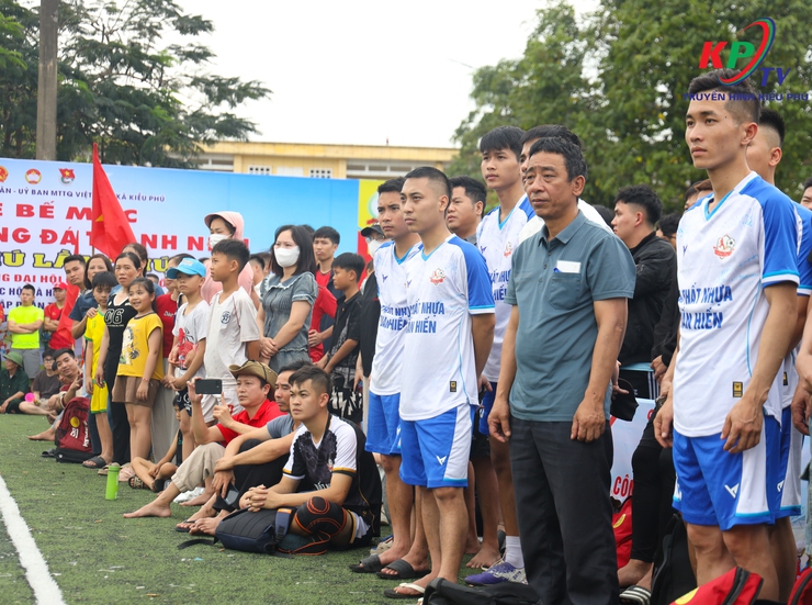 Giải bóng đá thanh niên xã Kiều Phú lần thứ nhất, năm 2026 khép lại bằng trận đấu chung kết sôi động, đầy kịch tính giữa 2 đội bóng thôn Văn Khê và thôn Ngọc Than- Ảnh 13.