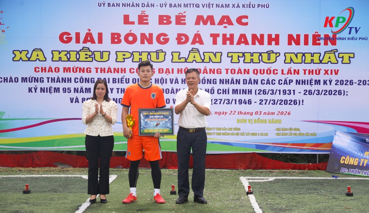 Giải bóng đá thanh niên xã Kiều Phú lần thứ nhất, năm 2026 khép lại bằng trận đấu chung kết sôi động, đầy kịch tính giữa 2 đội bóng thôn Văn Khê và thôn Ngọc Than- Ảnh 20.