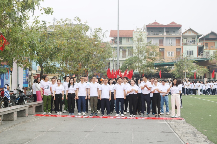 Quốc Oai sôi nổi Ngày chạy Olympic, phát động Giải chạy Hànộimới lần thứ 51- Ảnh 11.