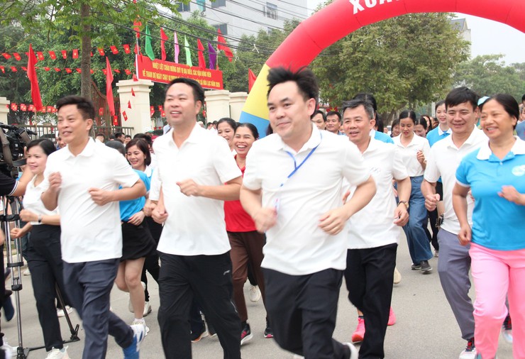 Hòa Lạc phát động Ngày chạy Olympic 2026 – Chung tay vì một cộng đồng khỏe mạnh

- Ảnh 10.