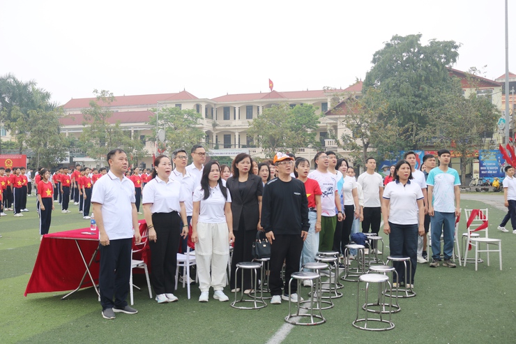 Quốc Oai sôi nổi Ngày chạy Olympic, phát động Giải chạy Hànộimới lần thứ 51- Ảnh 1.