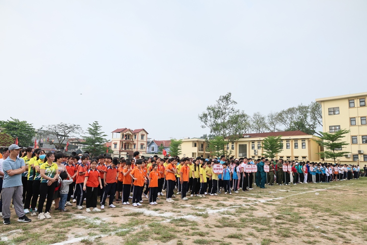 Sôi nổi Ngày chạy Olympic vì sức khỏe toàn dân năm 2026 tại xã Quảng Bị- Ảnh 3.
