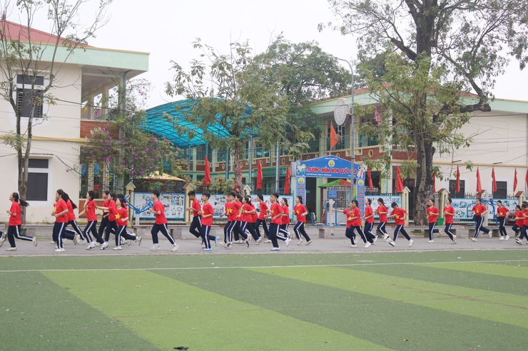 Quốc Oai sôi nổi Ngày chạy Olympic, phát động Giải chạy Hànộimới lần thứ 51- Ảnh 19.