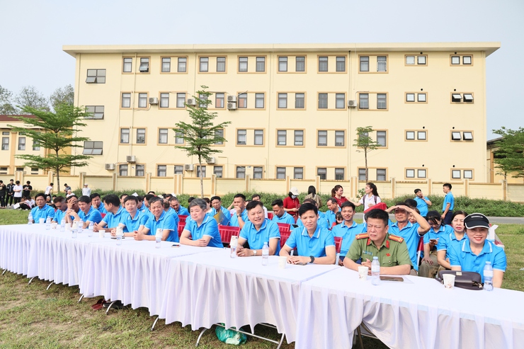 Sôi nổi Ngày chạy Olympic vì sức khỏe toàn dân năm 2026 tại xã Quảng Bị- Ảnh 2.