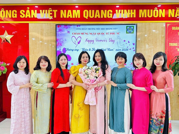 Sôi nổi các hoạt động của Công đoàn Trường Tiểu học Hoàng Liệt chào mừng Ngày Quốc tế Phụ nữ 8/3, quan tâm, chăm lo đời sống tinh thần cho công đoàn viên- Ảnh 4.