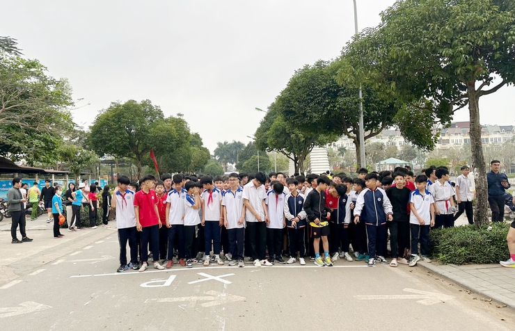 Phường Yên Nghĩa sôi nổi Ngày chạy Olympic vì sức khỏe toàn dân năm 2026- Ảnh 4.