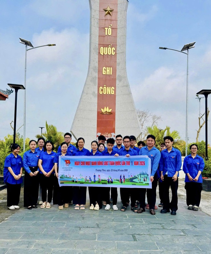 Ra quân “Chủ nhật xanh” – Lan tỏa hành động đẹp của đoàn viên xã Thượng Phúc- Ảnh 1.