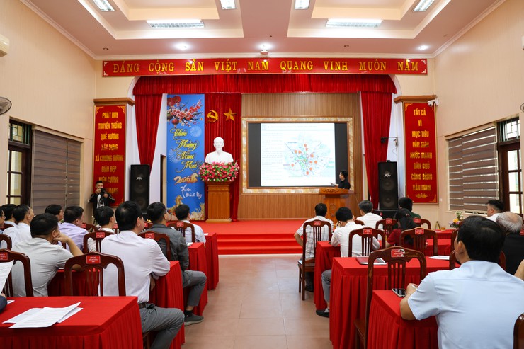 Chương Dương lấy ý kiến Nhân dân phương án tuyến tỷ lệ 1/500 Dự án trục không gian Quốc lộ 1A gắn với chỉnh trang và tái thiết đô thị.- Ảnh 1.