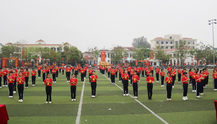 Quốc Oai sôi nổi Ngày chạy Olympic, phát động Giải chạy Hànộimới lần thứ 51- Ảnh 6.