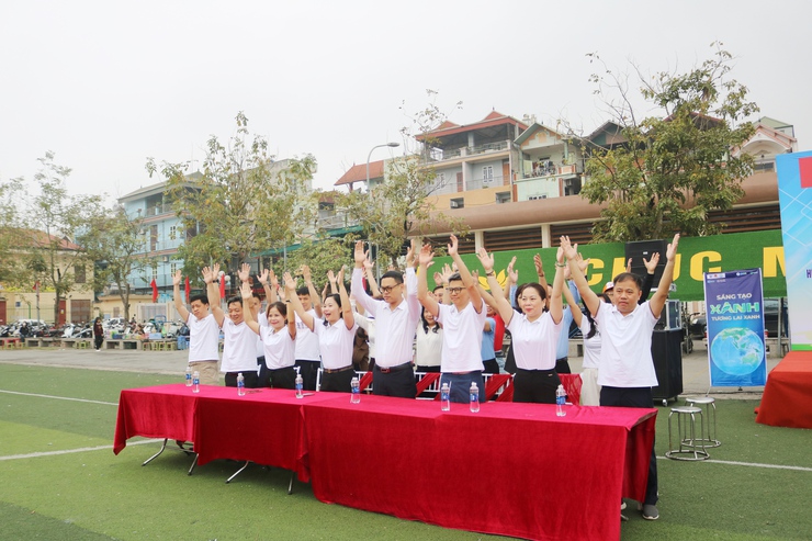 Quốc Oai sôi nổi Ngày chạy Olympic, phát động Giải chạy Hànộimới lần thứ 51- Ảnh 8.