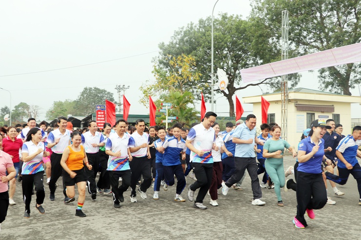 Trần Phú: Hơn 700 vận động viên khấy động Ngày chạy Olympic tại xã Trần Phú- Ảnh 6.