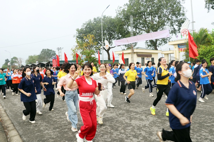 Trần Phú: Hơn 700 vận động viên khấy động Ngày chạy Olympic tại xã Trần Phú- Ảnh 7.