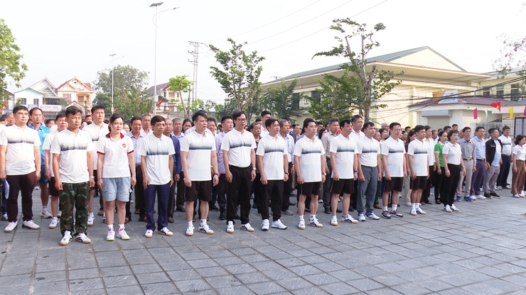 ỨNG HÒA: GẦN 1.400 NGƯỜI THAM GIA LỄ PHÁT ĐỘNG NGÀY CHẠY OLYMPIC VÌ SỨC KHỎE TOÀN DÂN VÀ GIẢI CHẠY BÁO HÀ NỘI MỚI LẦN THỨ 51 – VÌ HÒA BÌNH NĂM 2026- Ảnh 6.