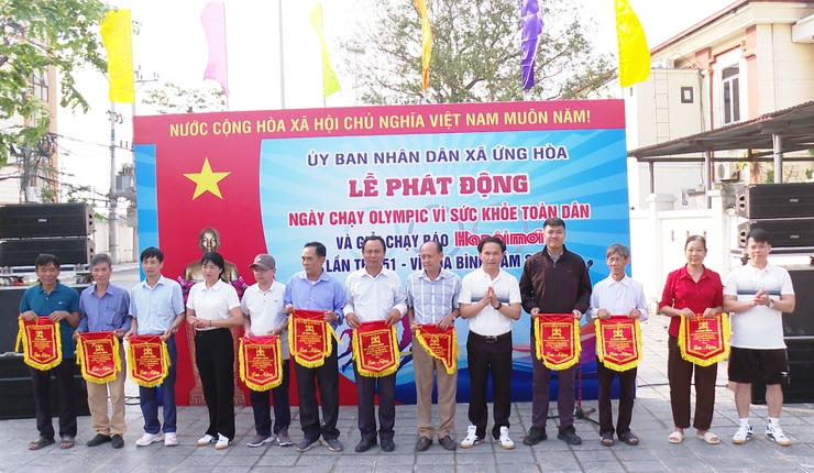 ỨNG HÒA: GẦN 1.400 NGƯỜI THAM GIA LỄ PHÁT ĐỘNG NGÀY CHẠY OLYMPIC VÌ SỨC KHỎE TOÀN DÂN VÀ GIẢI CHẠY BÁO HÀ NỘI MỚI LẦN THỨ 51 – VÌ HÒA BÌNH NĂM 2026- Ảnh 8.