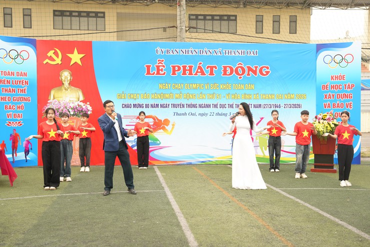 Xã Thanh Oai: Hơn 1.000 người hưởng ứng Ngày chạy Olympic vì sức khoẻ toàn dân- Ảnh 2.