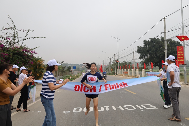 Xã Suối Hai sôi nổi tổ chức Ngày chạy Olympic vì sức khỏe toàn dân năm 2026- Ảnh 3.