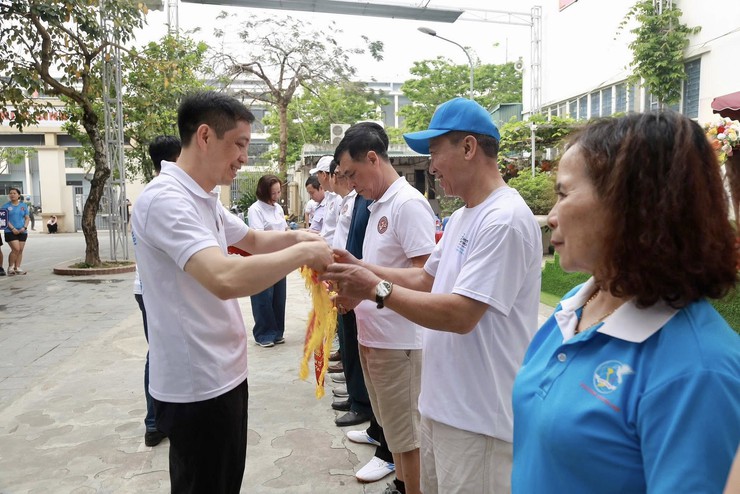Phường Dương Nội tổ chức Lễ phát động Ngày chạy Olympic vì sức khỏe toàn dân và Giải chạy Hànộimới mở rộng lần Nhất - Vì hòa bình năm 2026- Ảnh 9.