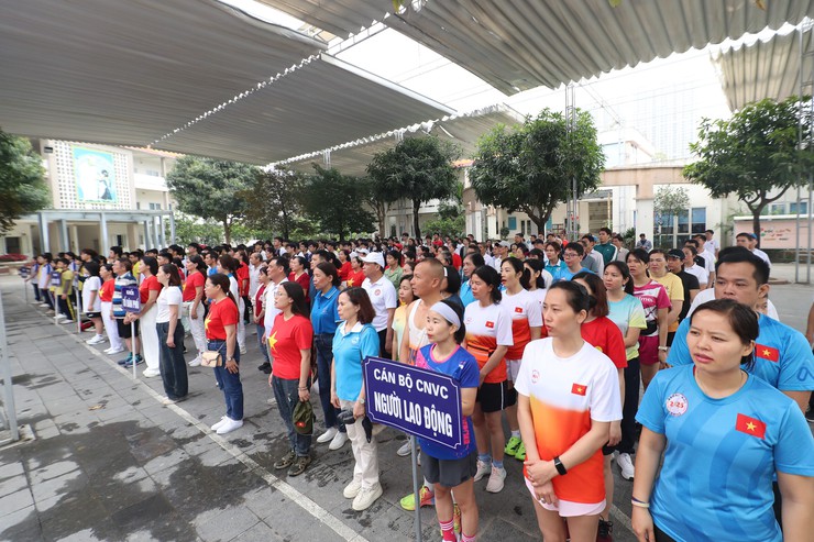 Phường Dương Nội tổ chức Lễ phát động Ngày chạy Olympic vì sức khỏe toàn dân và Giải chạy Hànộimới mở rộng lần Nhất - Vì hòa bình năm 2026- Ảnh 2.